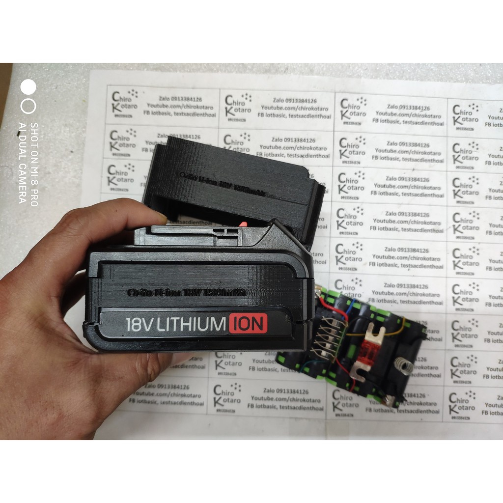 Miếng chèn tăng chiều cao cho hộp pin Ozito li-ion 18V 1500mAh