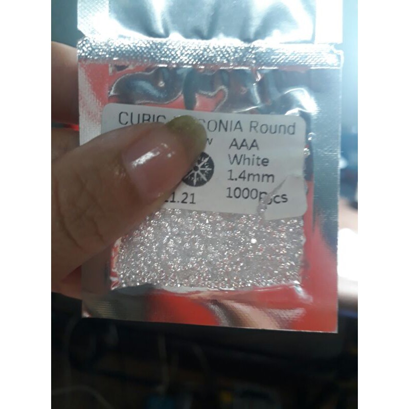 Đá trang sức cao cấp size 1.4 chiếu lung ling combo 50vien