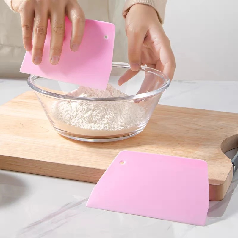 Dụng cụ cắt bột làm bánh bằng nhựa chất lượng cao