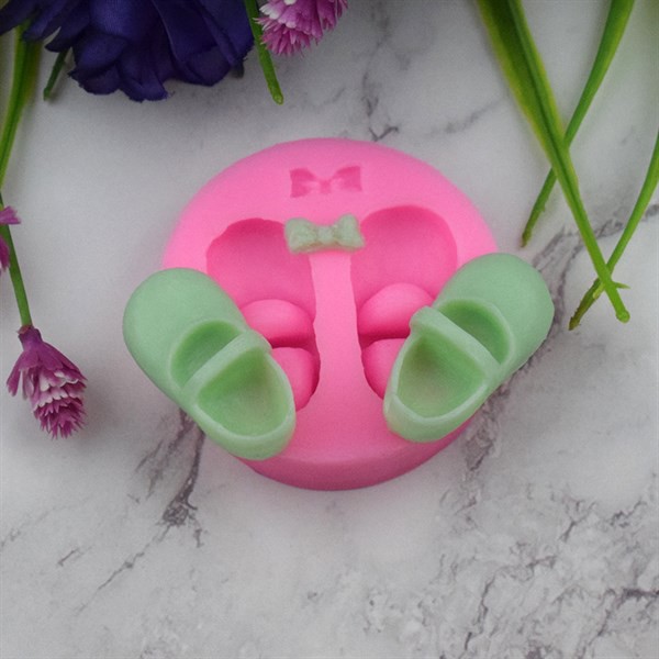 Khuôn Silicone Giày Bé Gái Kèm Nơ