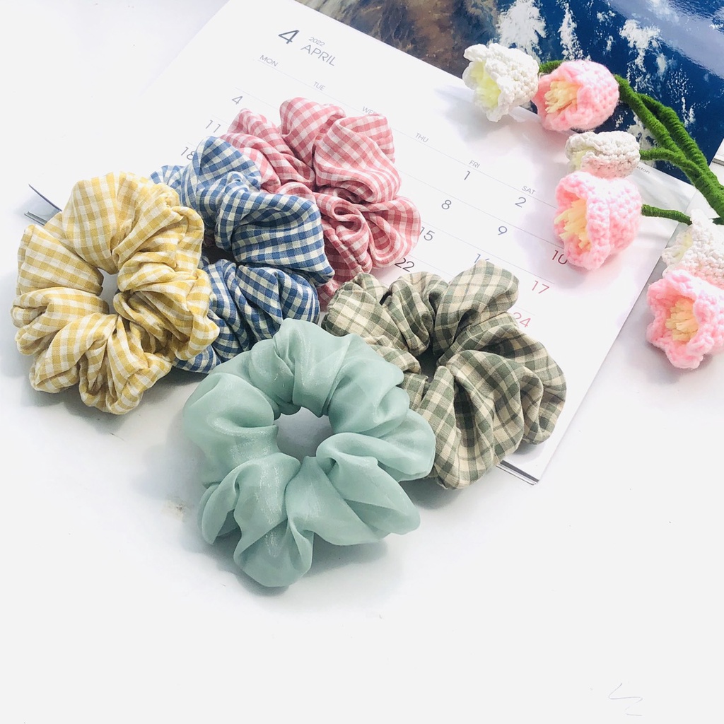 Dây buộc tóc scrunchies chất liệu vải mềm, nhẹ phong cách vintage dành cho nữ, bé gái.