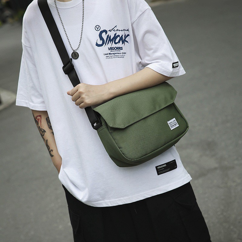 Túi đeo chéo nam mini vải canvas bền bỉ hai màu cơ bản đen, trắng phong cách unisex Hàn Quốc | BigBuy360 - bigbuy360.vn