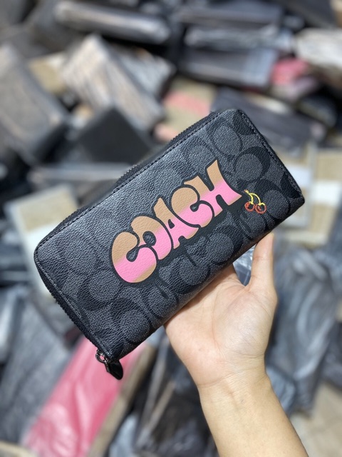 Ví dài dây kéo Coach các loại