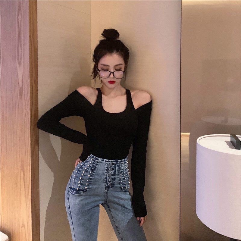 Áo nữ tay dài khoét vai thiết kế quyến rũ