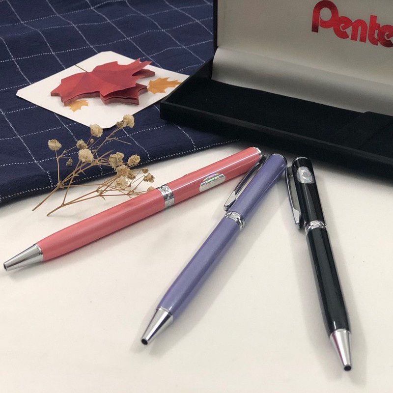 Bút ký cao cấp Pentel B811 ngòi 0.8mm mực xanh kèm hộp | Bút bi Nhật Bản thiết kế nắp vặn vỏ màu