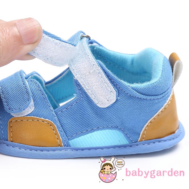 Giày sandal tập đi mềm mại cho bé