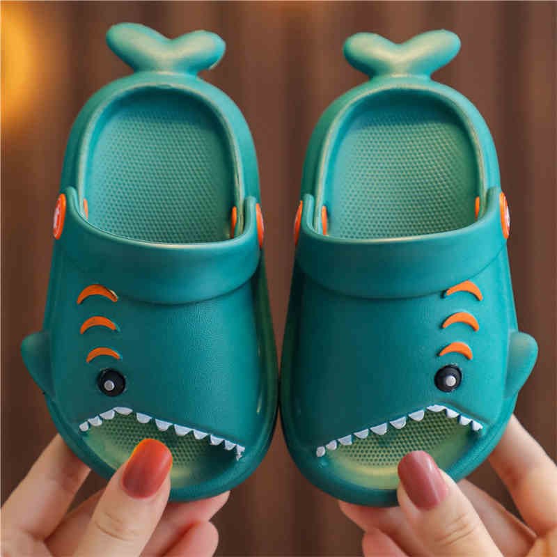 Dép Cho Bé Gái, Bé Trai, Dép Sục Quai Hậu Baby Shark, siêu nhẹ, chống trơn trượt