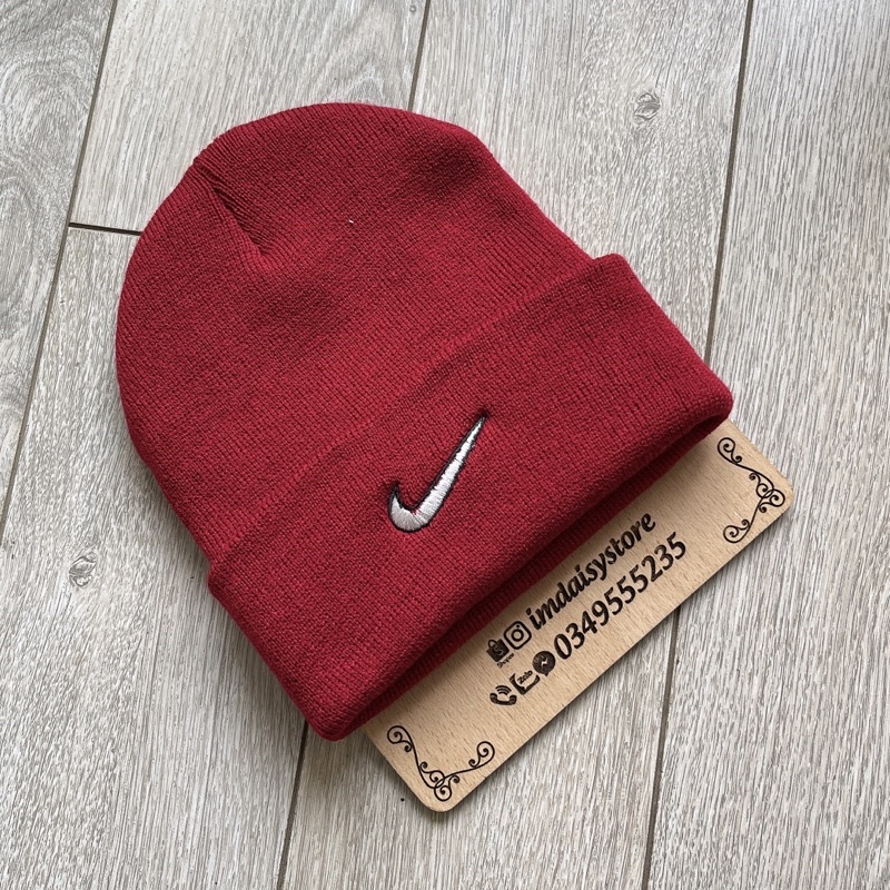 Mũ beanies len thêu logo Nike