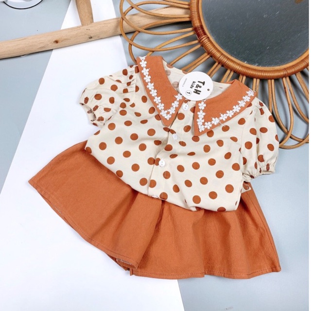 Bộ bé gái, Bộ đũi cộc tay chấm bi, cổ sen cực xinh từ