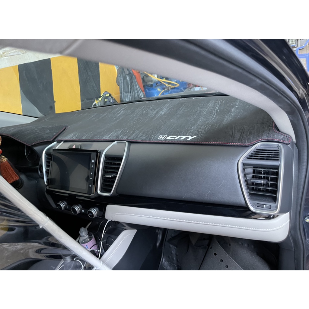 Thảm taplo VÂN GỖ Honda City 2021