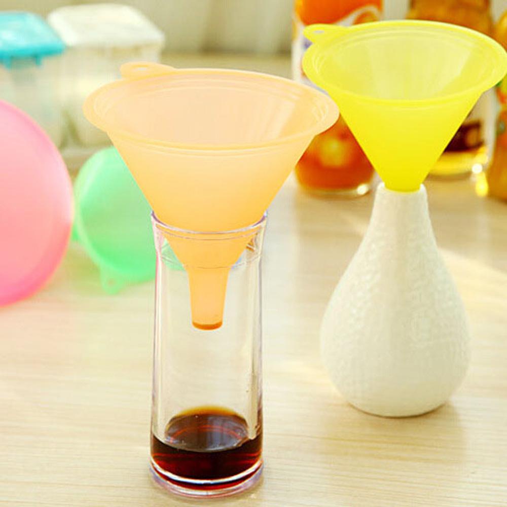 Phễu Rót Chất Lỏng Chống Rò Rỉ Kích Thước Nhỏ 5 Kích Cỡ Tiện Dụng Cho Nhà Bếp