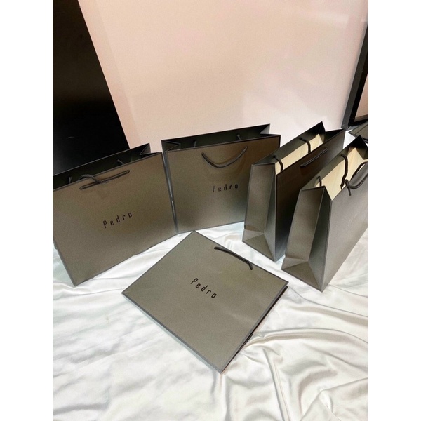 Hộp và Túi Giấy Cnk và Pe-dro đựng túi xách ví loại chuẩn