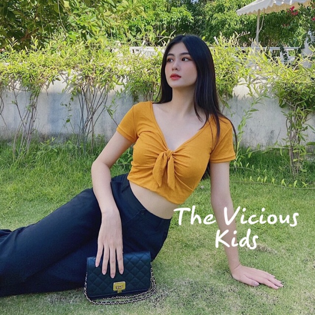 Áo Crop Cột Nơ