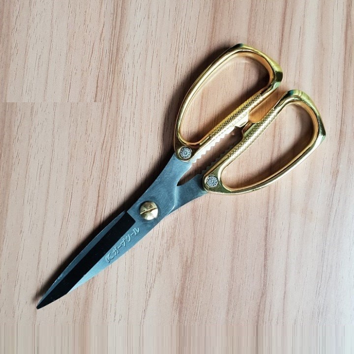 Kéo Nhật Cao Cấp Cán Kim Loại Vàng Nhật Bản Kapusi