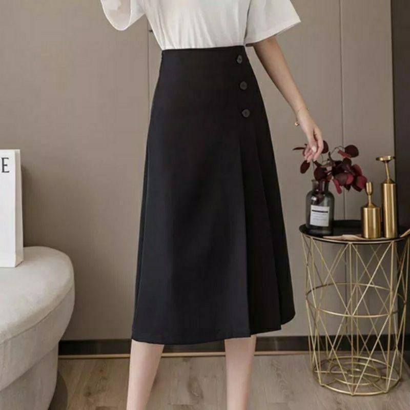 Chân Váy Đẹp_ Xếp Li Phối 3 Khuy M704