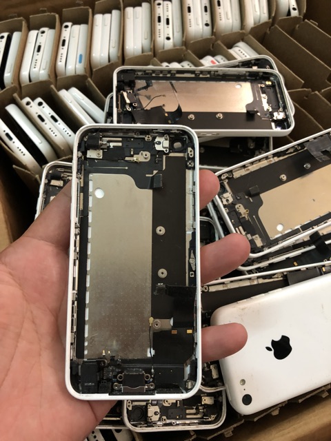 Cụm Vỏ iphone 5c zin tháo máy cũ, trầy nhiều , vỏ xấu