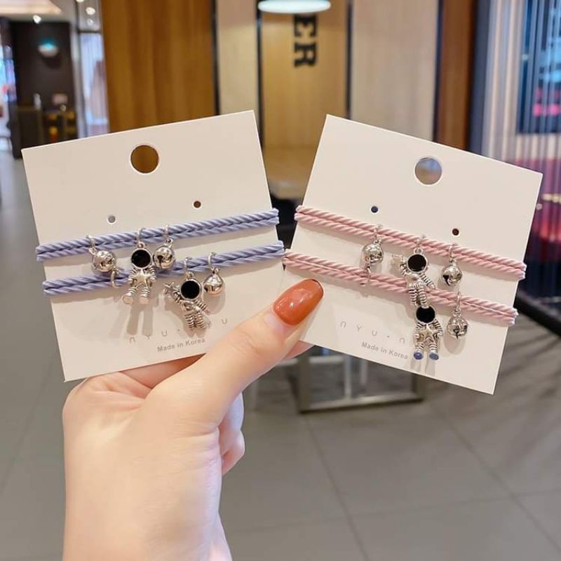 Vòng tay và dây chuyền cặp phi hành gia dễ thương handmade cho cặp đôi