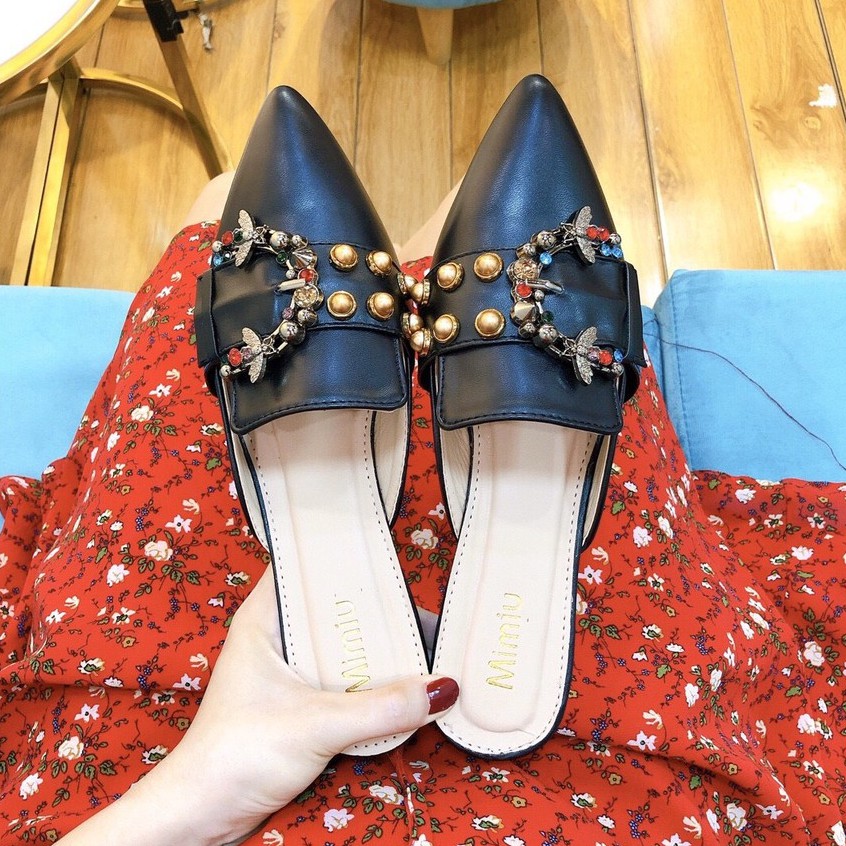 Giày sục nữ cao 2cm Bánh bèo, Giày  cao gót nữ đế vuông thời trang mũi nhọn nơ đá màu đen | BigBuy360 - bigbuy360.vn