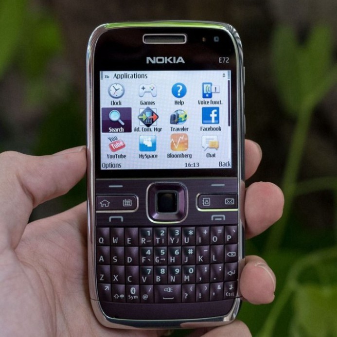 XẢ KHO HANG  Điện Thoại Nokia E72 Wifi 3G Bảo Hành 12 Tháng Chơi Game online XẢ KHO HANG