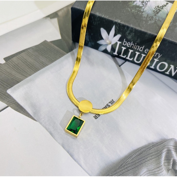 Dây Chuyền Sợi Mì Dẹt Mặt Đá Nhân Tạo Hình Vuông Xanh Lá Titan Ko Đen TT 4369