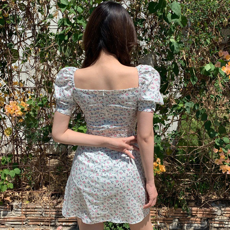 Đầm Tay Ngắn Cổ Vuông Thiết Kế Hở Lưng Quyến Rũ