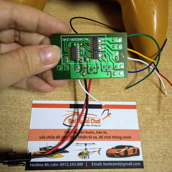 Mạch thu phát 2.4G 6 kênh 3 động cơ nguồn 3.7 - 7.2V hãng HuiNa