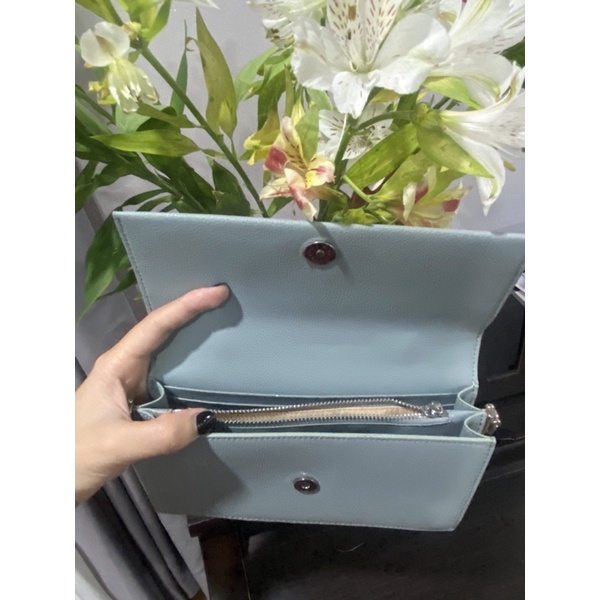 THANH LÝ TÚI CHARLES & KEITH