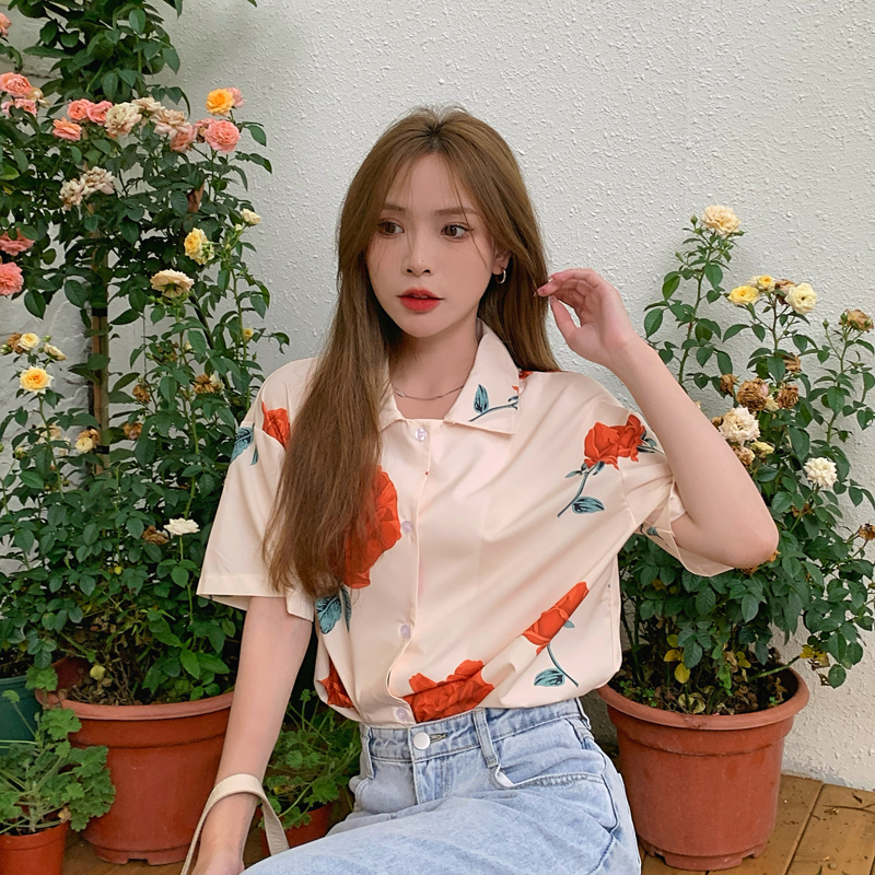 Áo sơ mi nữ ngắn tay in họa tiết hoa phong cách thời trang Hàn Quốc
