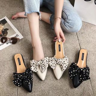 Giày sục lưới chấm bi sang chảnh