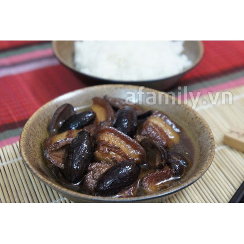 Trám nếp đen đặc sản Bắc Cạn