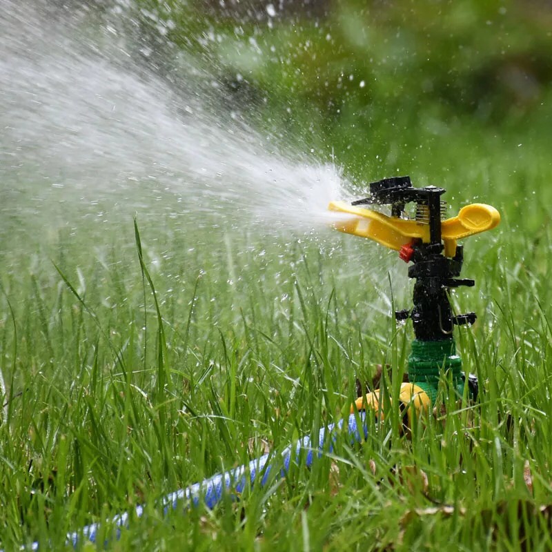 Béc tưới cây, vòi tưới cây phun mưa cánh đập có chỉnh góc và bán kính tưới ren ngoài 21mm