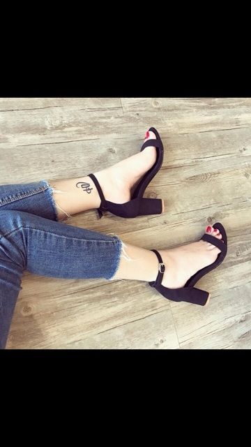 Guốc quai mảnh size 35