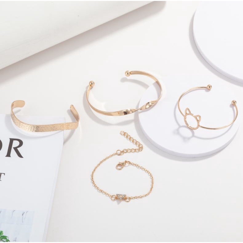 Bộ Lắc Tay 4 Món Cá Tính Phong Cách Hiện Đại 2M48