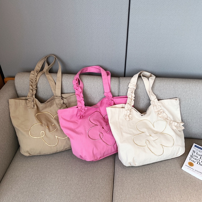 Túi Đeo Vai Vải Canvas Thêu Hoa Nhỏ Xinh Xếp Ly Thời Trang Nhật Bản Mới 2022 Cho Bạn Gái