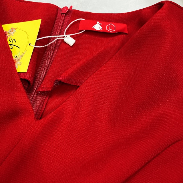 Thanh lý váy đầm mới tinh, giá siêu hạt dẻ