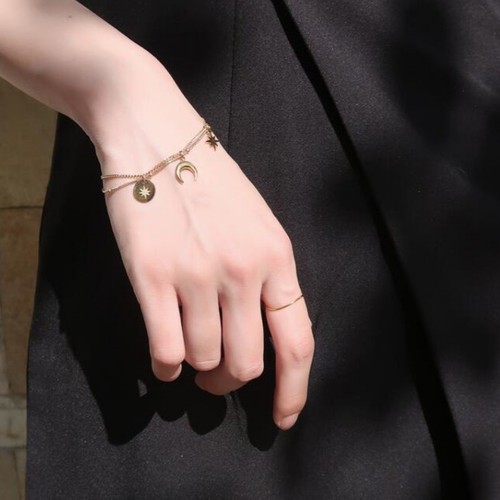 Lắc Tay Trăng Sao Titan Ko Đen TT 2972