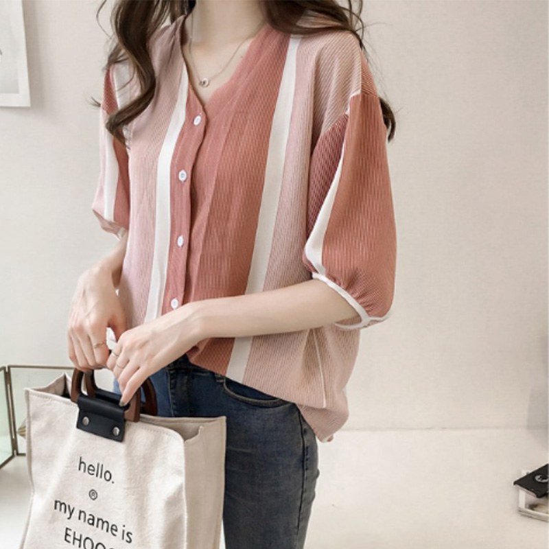 Áo kiểu chất Chiffon hoạ tiết kẻ sọc thiết kế cổ chữ V nữ tính