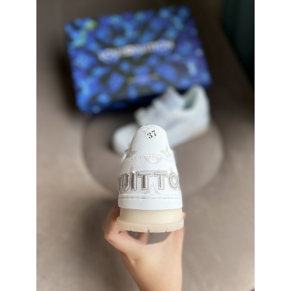 GIÀY THỂ THAO EO VÌ DÁN TRẮNG