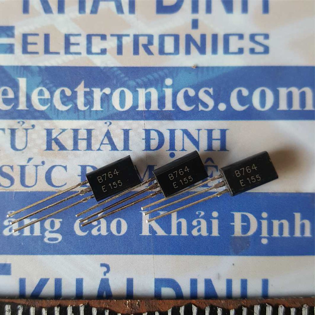 20 con 2SB764 B764 T0-92L 1A 50V 0.9W kde1773