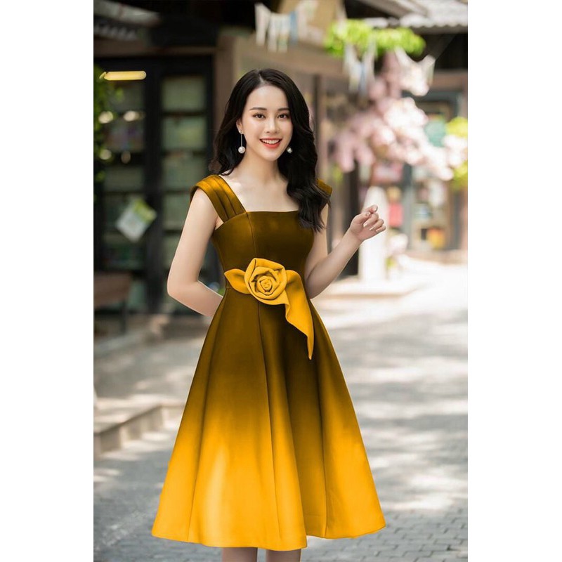 ĐẦM XOÈ OMBEF ĐÍNH HOA EO