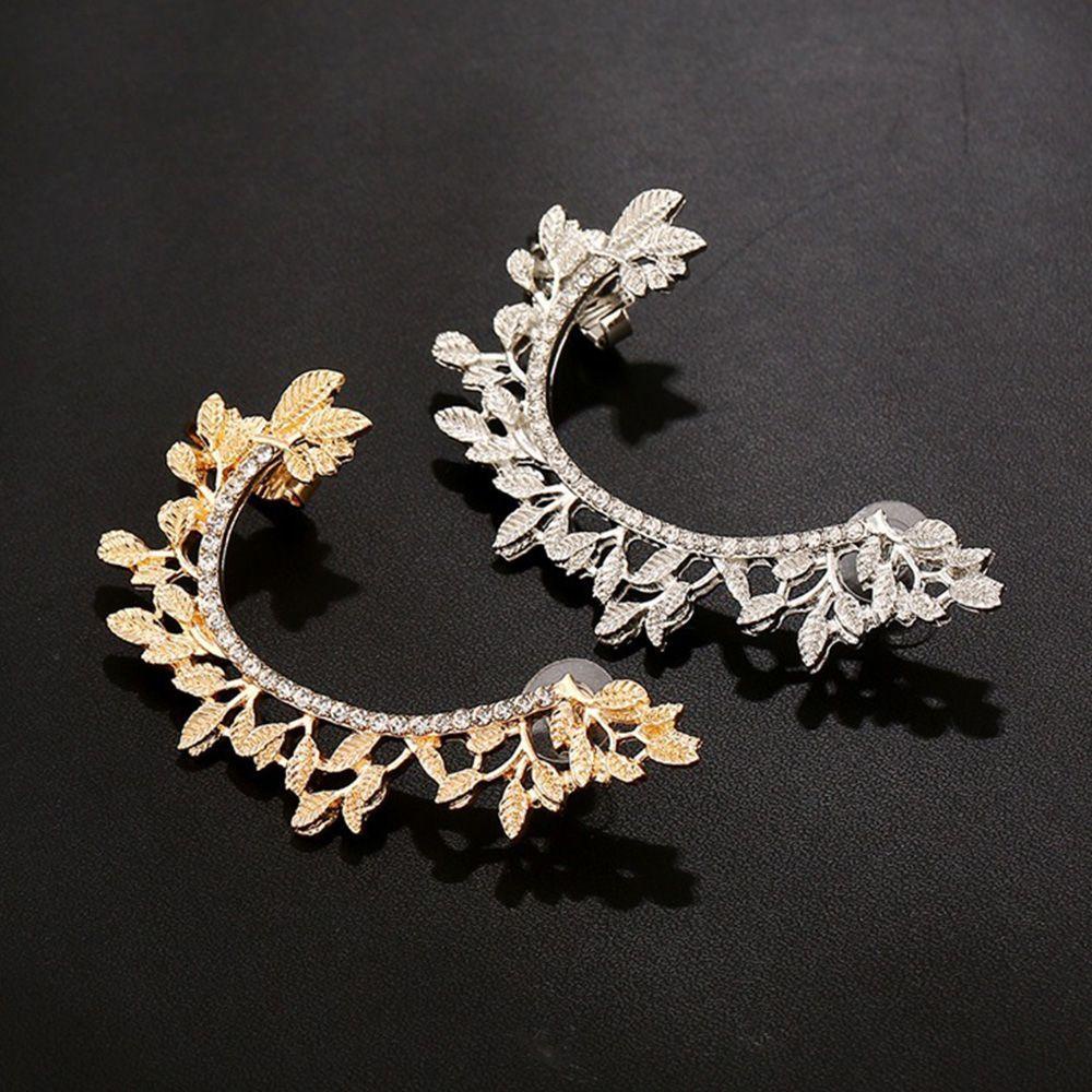 Bông Tai Dáng Dài Hình Chiếc Lá Phong Cách Rock Thanh Lịch Cho Nữ