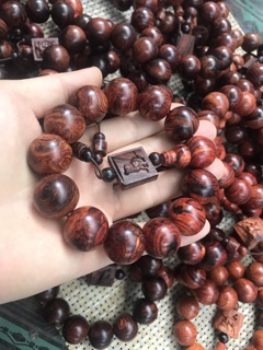 Vòng tay sưa 18li