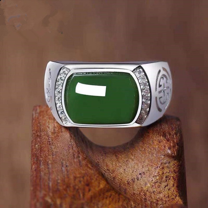 Nhẫn Đính Ngọc Lục Bảo Cho Nam Và Nữ Màu Sáng Sang Trọng Thời Trang Phong Cách Cổ Điển