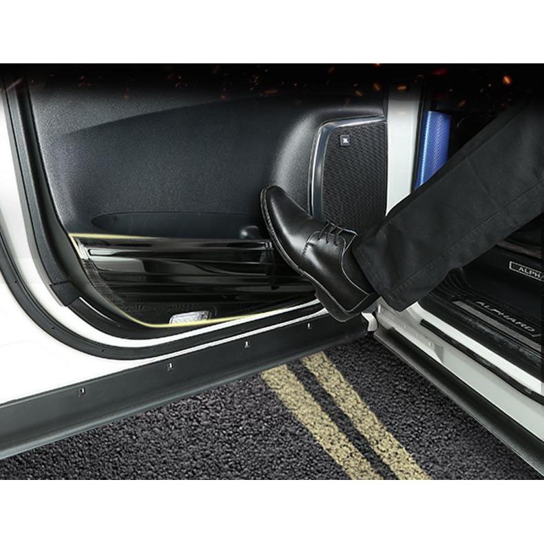 Bộ 4 ốp tapli cửa xe Mitsu Xpander 2018-2019 2020 2021 + Tặng kèm keo dính