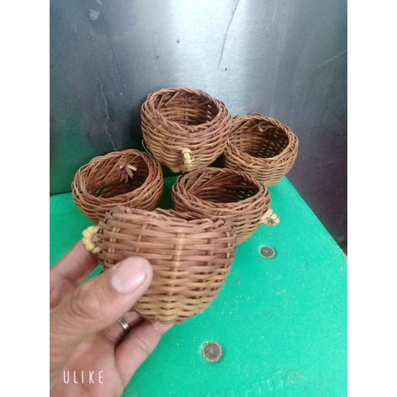 Cóng mây cho cu gáy bồ câu- cóng đựng thức ăn 7x7cm