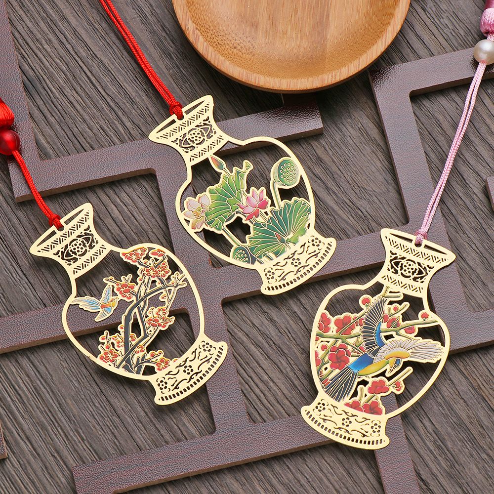 Kẹp đánh dấu trang sách hình bình hoa bằng đồng thau phối tua rua phong cách Trung Hoa cổ điển