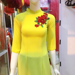 Áo dài hồng nhung