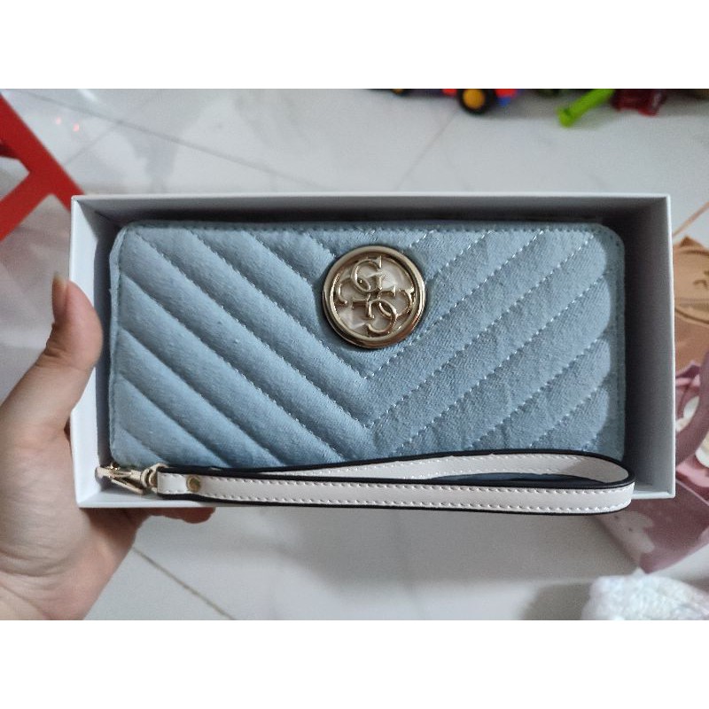 Ví cầm tay nữ Guess mã VG766346 màu denim
