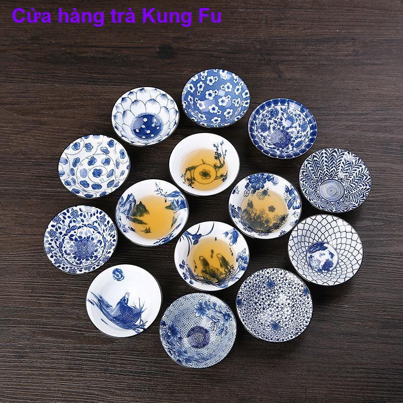 Chén trà sứ trắng xanh lớn bằng tay Kung Fu bộ tách cốc chủ đơn