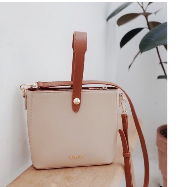 Micocah bag 05 có quai xách, nhiều ngăn